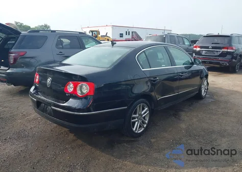 2008 Volkswagen Passat Lux из США, поврежденный, VIN WVWEK73C48P026537